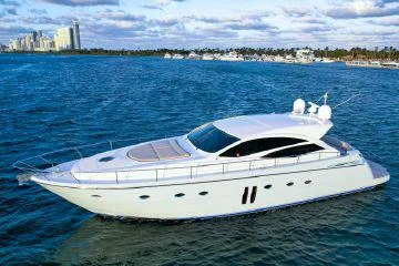 68ft Pershing Sky complete luxury
